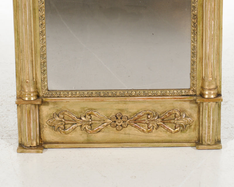 Fine original Swedish and gilded mirror, circa 1810.