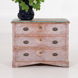 Beautiful chest in wonderful original paint, circa 1820. - Selected Design & Antiques