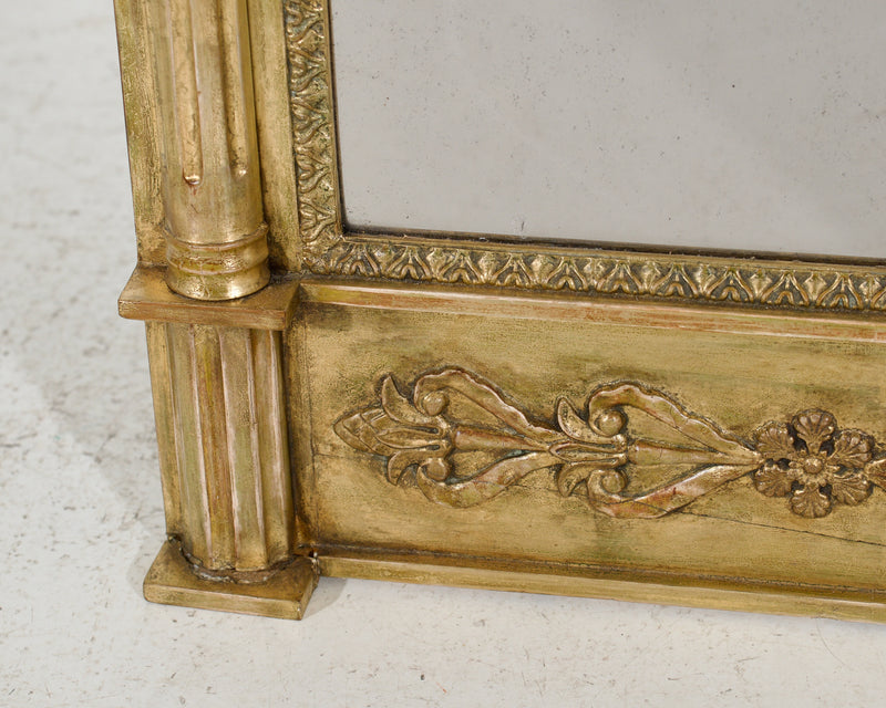 Fine original Swedish and gilded mirror, circa 1810.