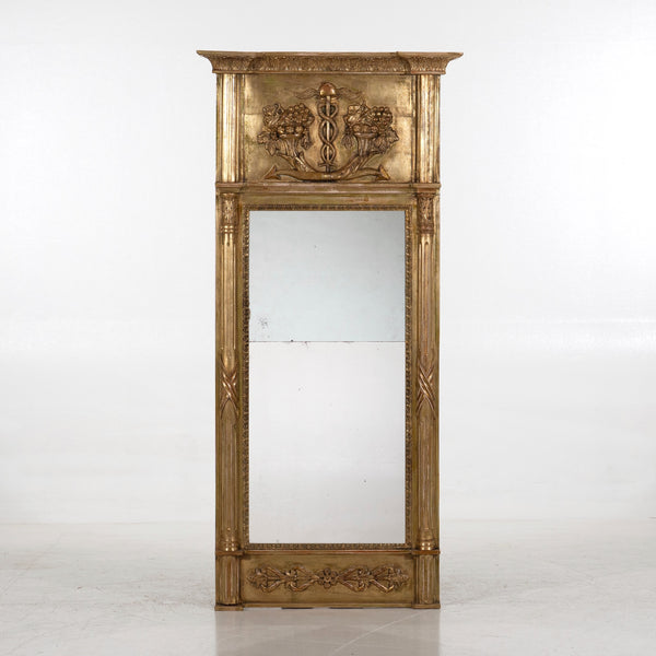 Fine original Swedish and gilded mirror, circa 1810.