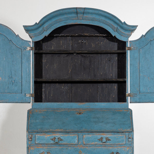 Cabinet in a beautiful bluish colour, circa 100 years old.