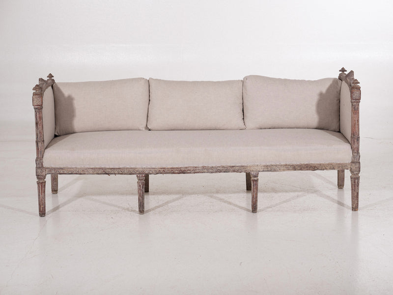 Freestanding Gustavian sofa with carving, 19th C. - Selected Design & Antiques